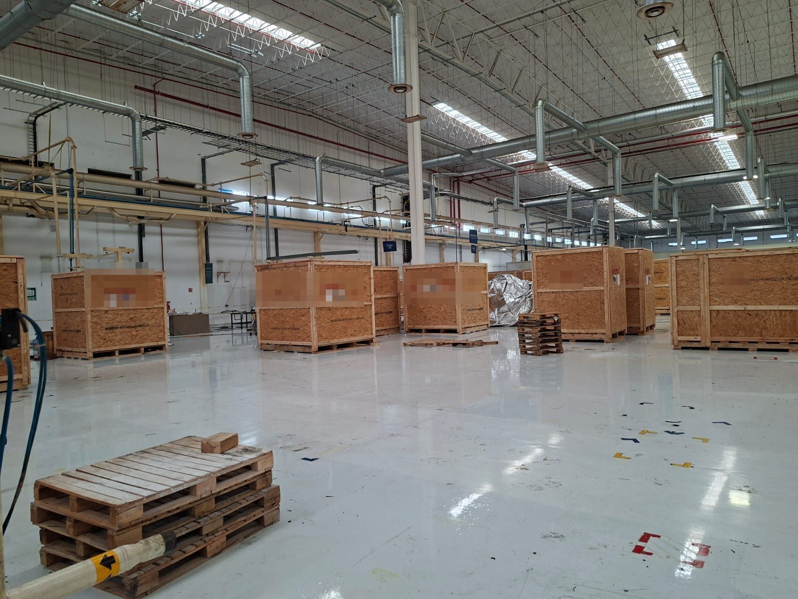Planta de Hamer Empaques con embalaje de madera y estiba de tarimas nuevas